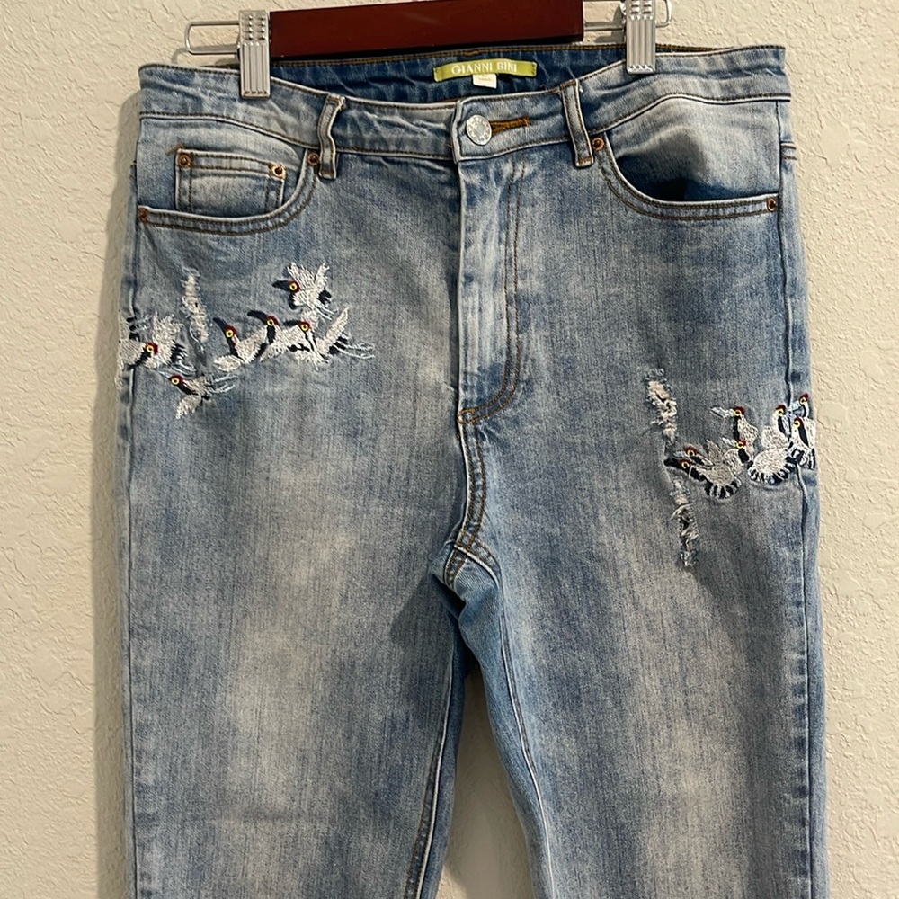 Gianni Bini Embroidered Distressed Jeans
Size M